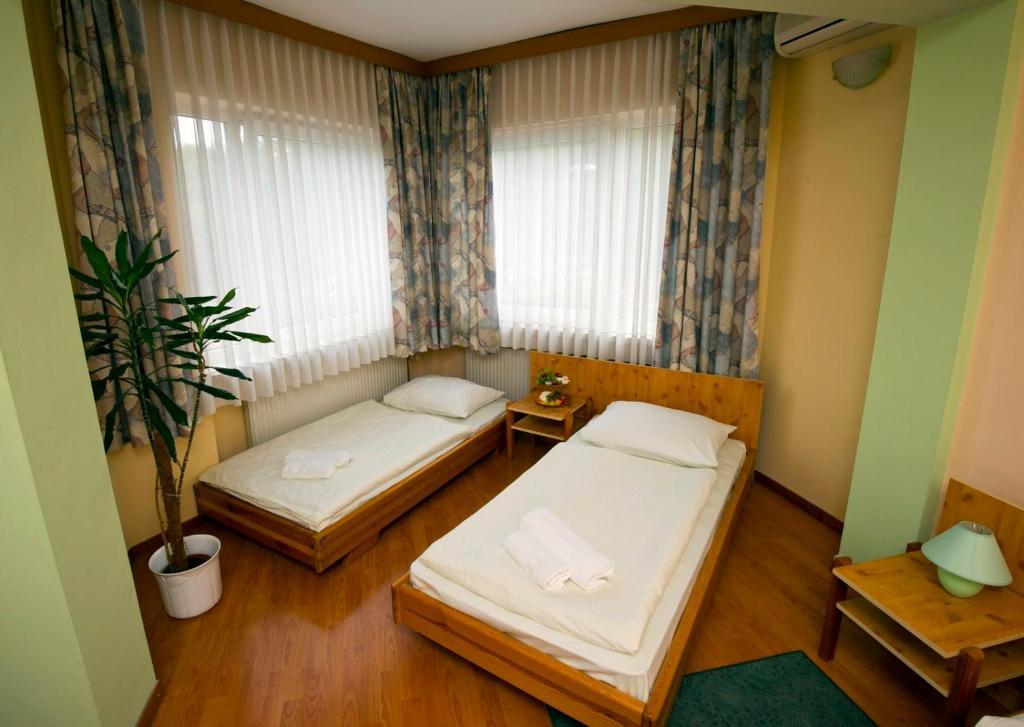 Motel Kod Bakija Karlovac Rom bilde