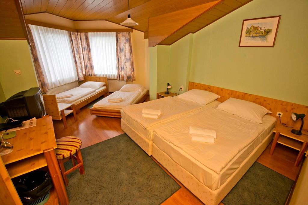 Motel Kod Bakija Karlovac Rom bilde